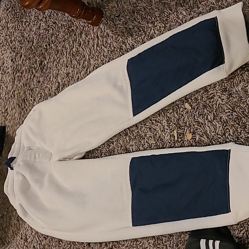 Sweatsuit - Picture 3 of 3